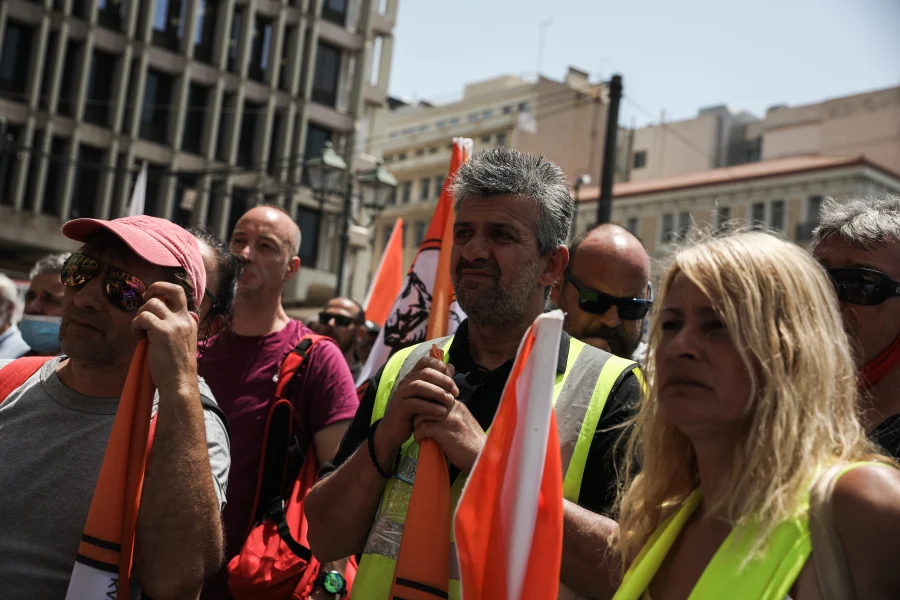 ΠΟΕ – ΟΤΑ: Πανελλαδική απεργία την Παρασκευή για το πρόγραμμα «Βοήθεια στο σπίτι»