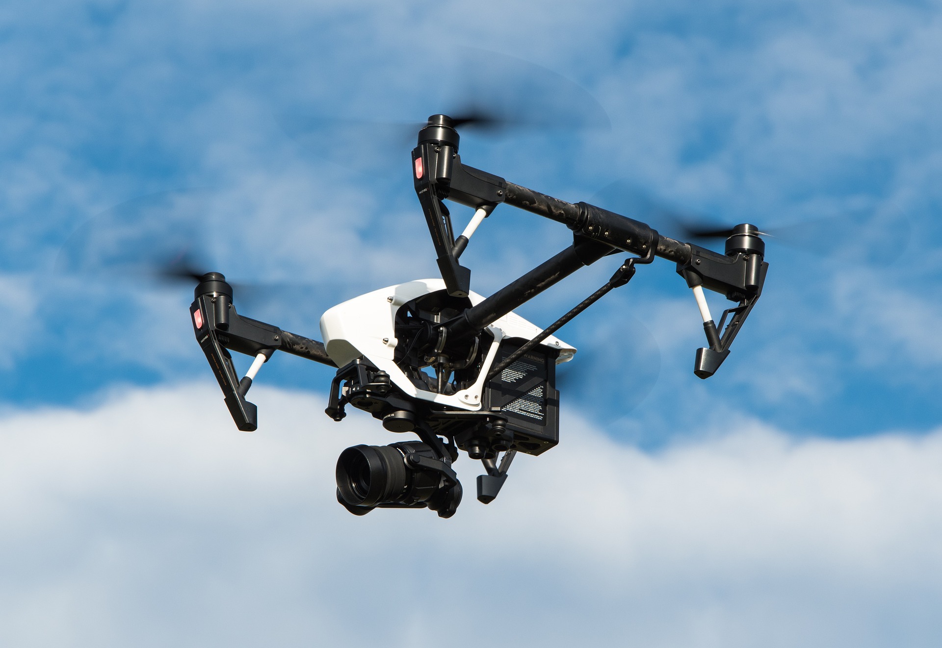 Ενισχύονται με 10 drones τα Σώματα Ασφαλείας και η Πολιτική Προστασία