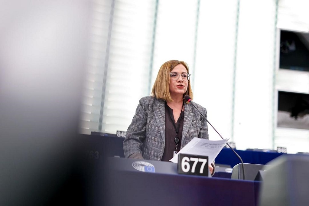 Μαρία Σπυράκη: Θα ζητήσω αναστολή της κομματικής μου ιδιότητας