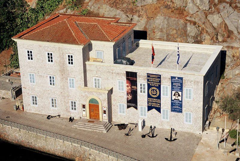 Εικαστική έκθεση με θέμα «Η άλλη θάλασσα» στην Ύδρα με αφορμή τα 100 χρόνια από τη Μικρασιατική Καταστροφή