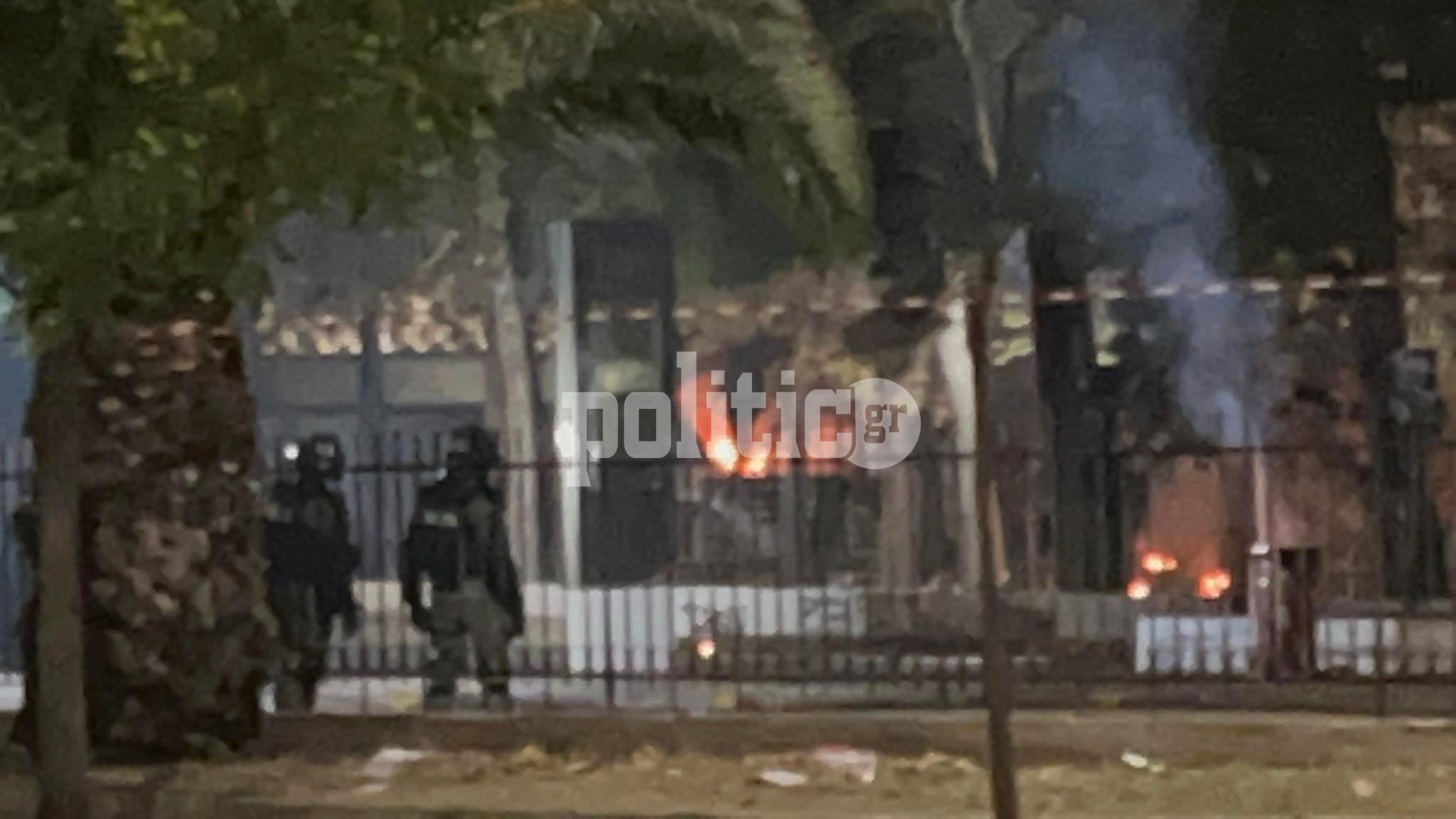 Θεσσαλονίκη: Τουλάχιστον 40 προσαγωγές για τα επεισόδια στην περιοχή του ΑΠΘ