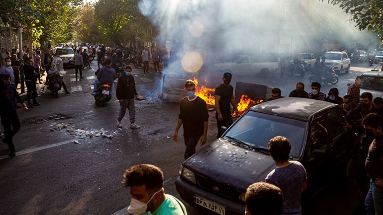 Ιράν: Νέες διαδηλώσεις, ένας έφηβος σκοτώθηκε σύμφωνα με ΜΚΟ