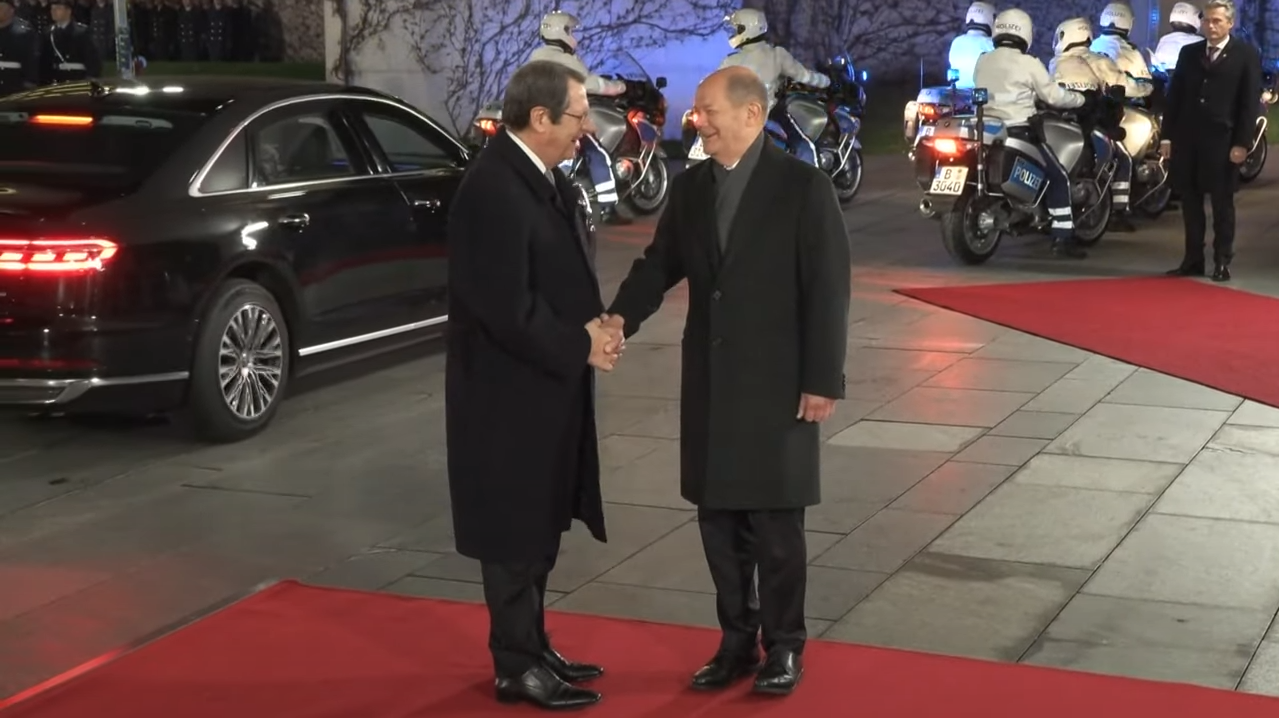 Τη διζωνική, δικοινοτική λύση του Κυπριακού επαναστήριξε ο Όλαφ Σολτς στον Νίκο Αναστασιάδη