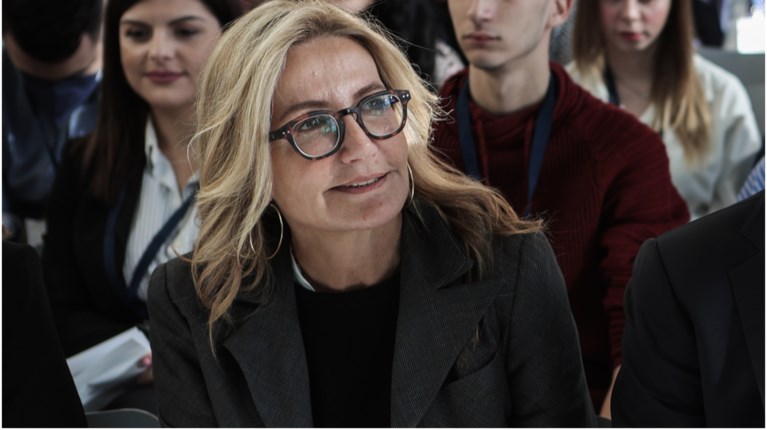 Μαρέβα Μητσοτάκη – Γκραμπόφσκι: «Άλλο κριτική και άλλο συκοφαντία»