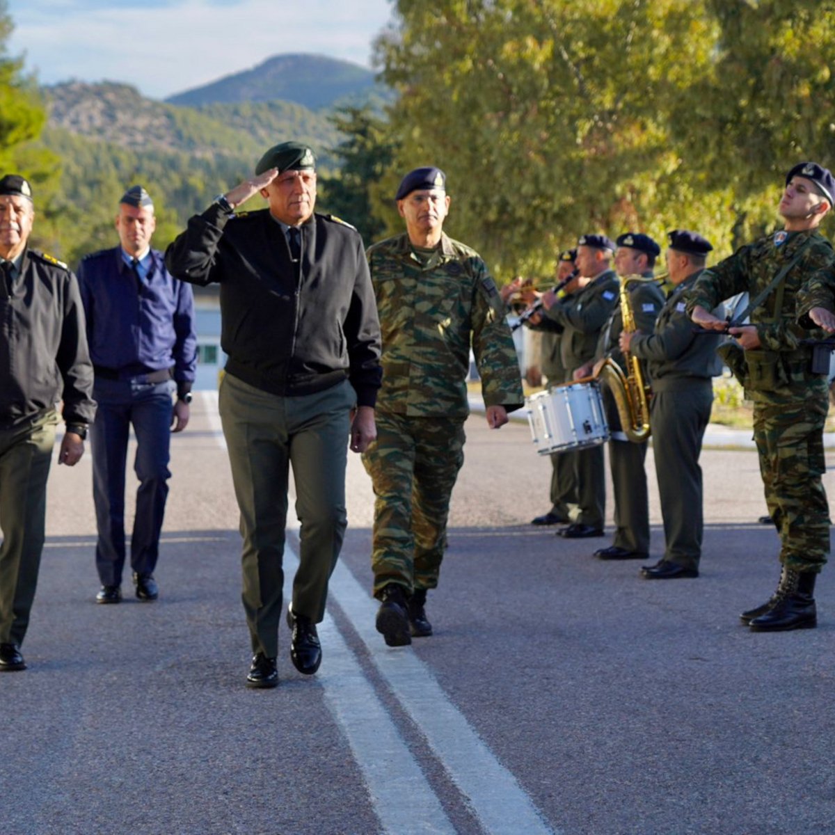 Επίσκεψη Αρχηγού ΓΕΕΘΑ στο στρατηγείο της ΑΣΔΕΝ