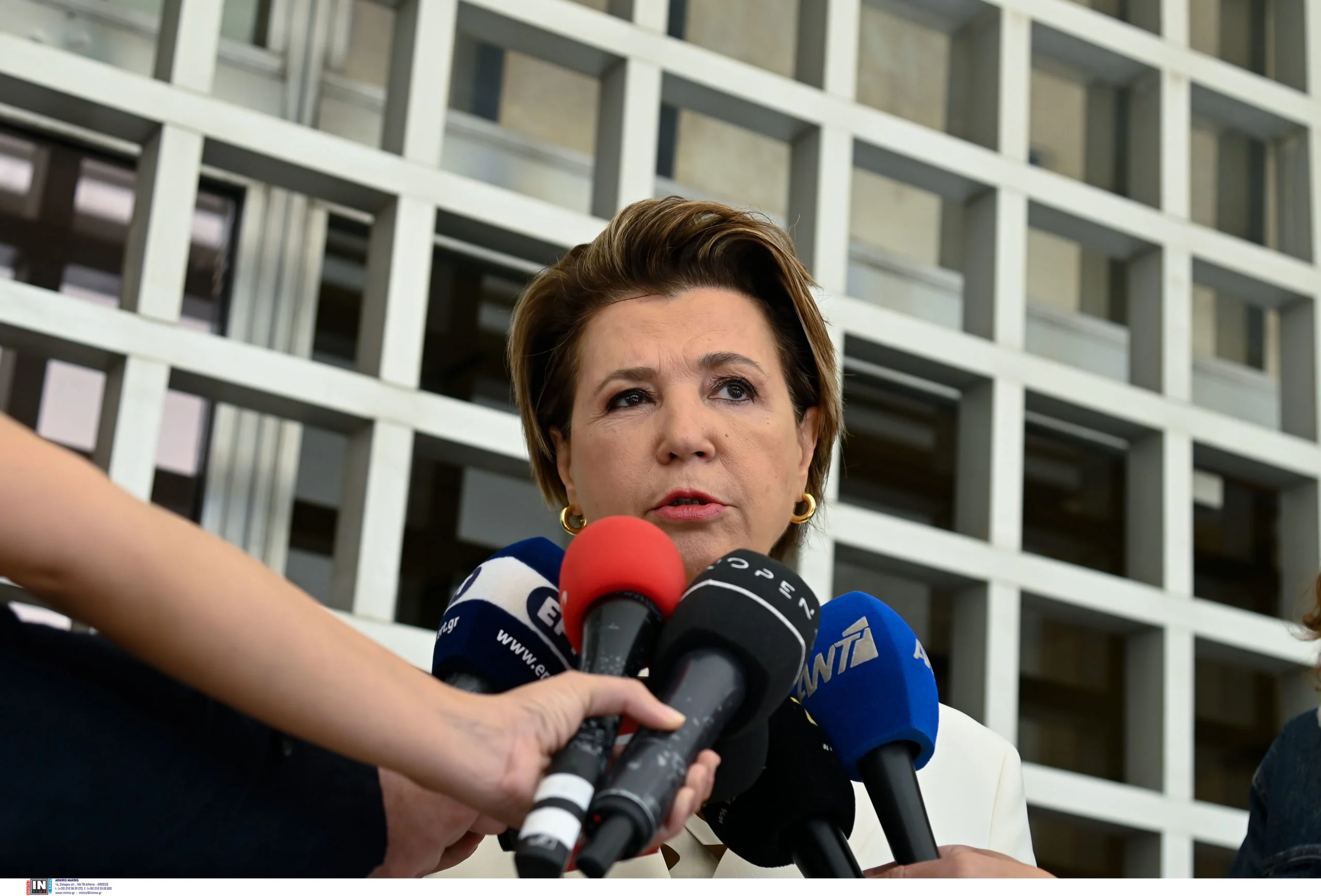 Υποκλοπές: Κατέθεσε στην Εισαγγελέα η Ο. Γεροβασίλη (vid)