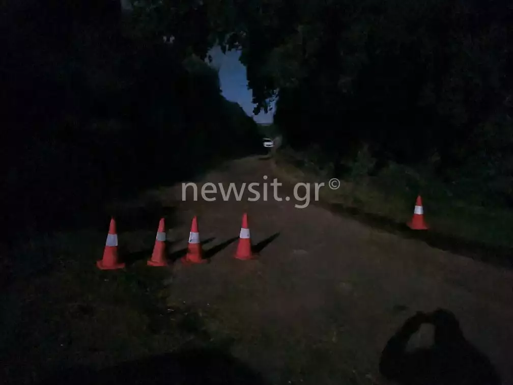 Θρίλερ στην Κυπαρισσία: Πτώμα άνδρα εντοπίστηκε θαμμένο στην παραλία (pics)
