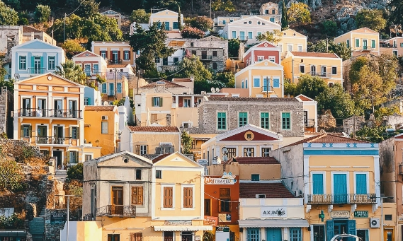 Σύμη: Χιλιάδες επισκέπτες αναμένεται να προσκυνήσουν και φέτος στην Ιερά μονή Πανορμίτη