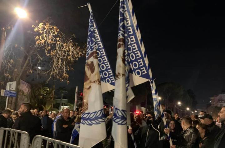 Κύπρος: Ένταση έξω από την Βουλή για ψήφισμα για τον Γεώργιο Γρίβα Διγενή