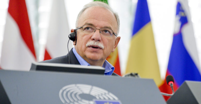Παπαδημούλης: Υπάρχουν προσπάθειες για την καθαίρεση της Εύας Καϊλή από την Αντιπροεδρία του Ευρωκοινοβουλίου