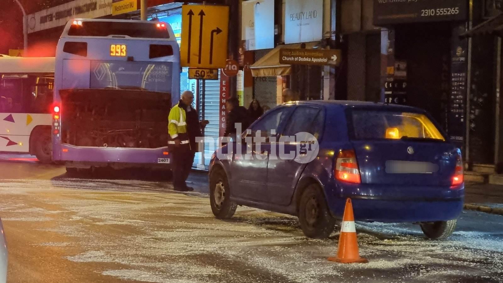 Θεσσαλονίκη: Μεγάλο μποτιλιάρισμα στην Εγνατία μετά από τροχαίο – Γέμισε λάδια και πριονίδια ο δρόμος (ΕΙΚΟΝΕΣ)