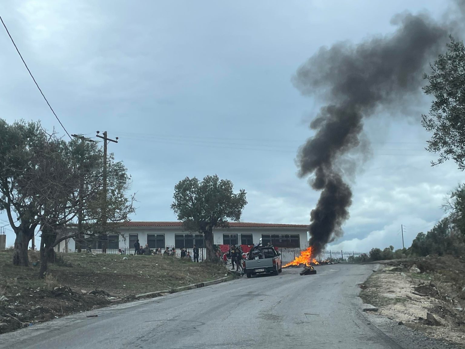 Λέσβος: Επεισόδια από Ρομά στην Παγανή για τον θάνατο του 16χρονου