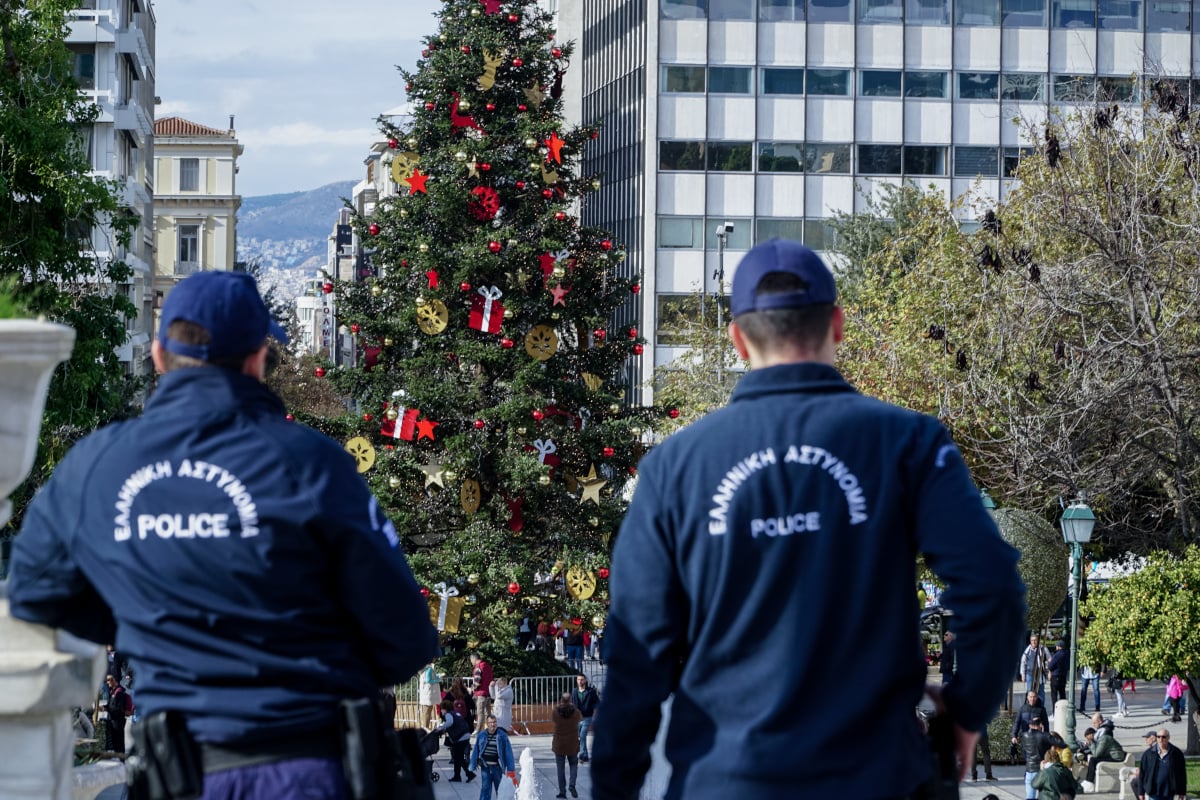 ΕΛΑΣ: Βγάζει 9.000 αστυνομικούς στους δρόμους τα Χριστούγεννα