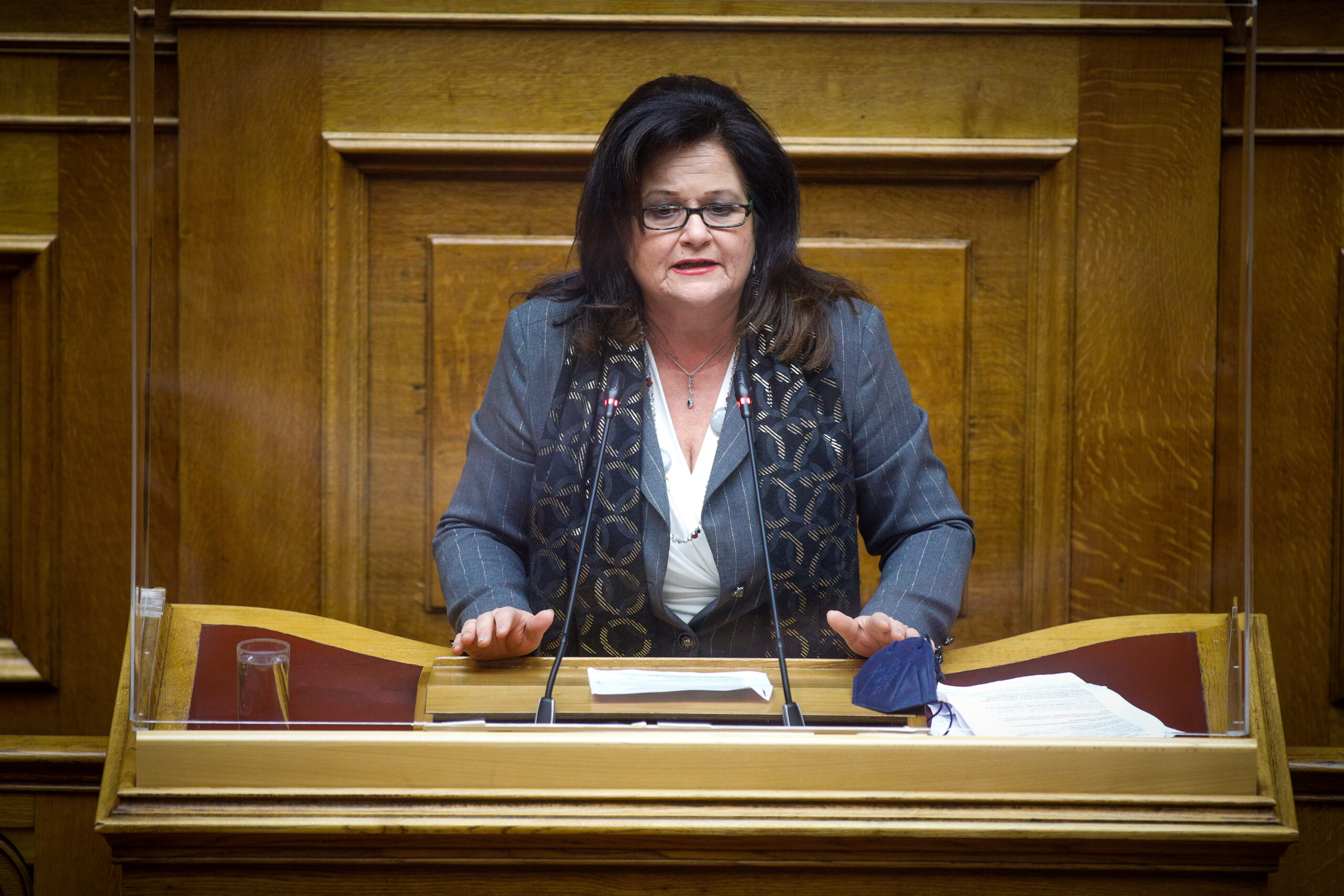 Χαρά Καφαντάρη στην POLITIC: «Από τις εκλογές δεν πρέπει να απέχει κανείς και καμία»