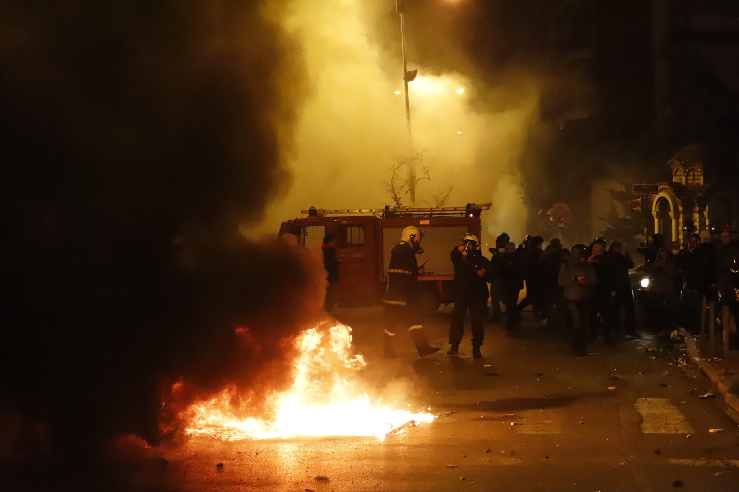 Νεκρός Ρομά μετά από συμπλοκή στον καταυλισμό στα Μέγαρα – Χτυπήθηκε από καραμπίνα