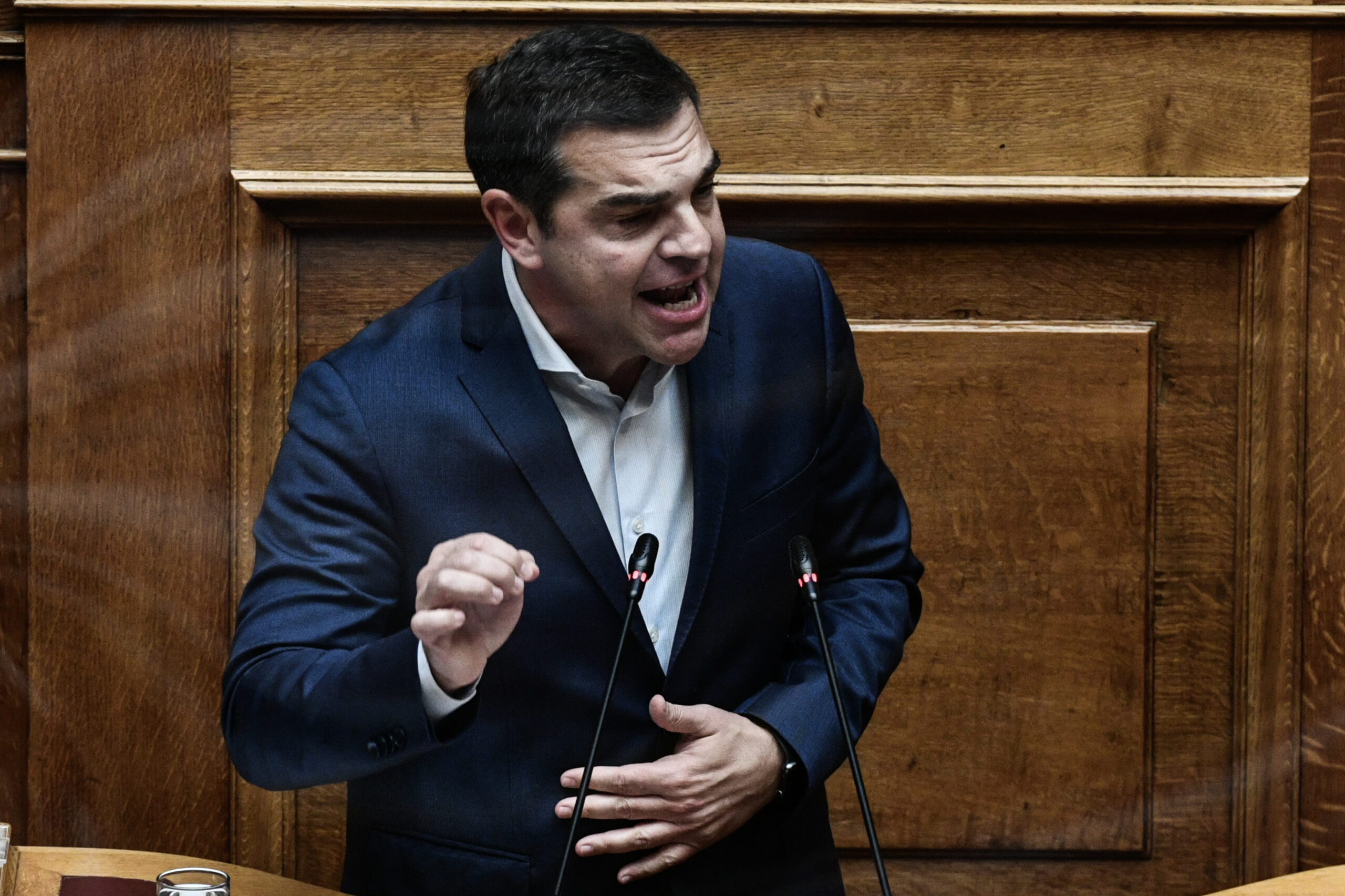 Τσίπρας προς Μητσοτάκη: «Το χαρακτηριστικό των ενόχων είναι το θράσος και η δειλία»