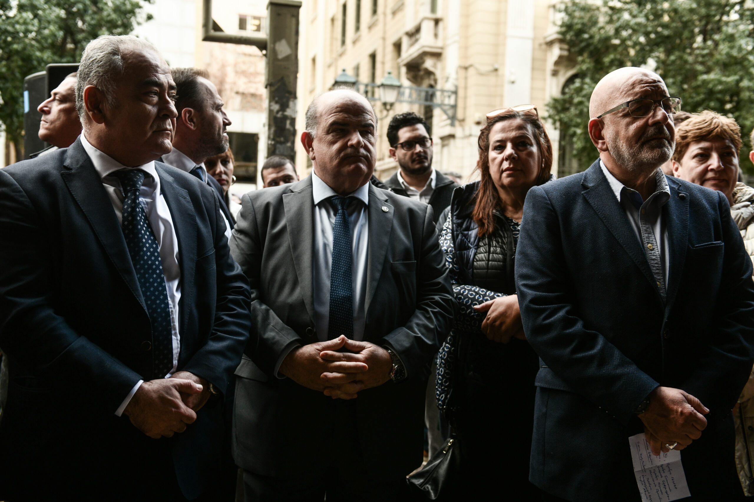 Διαμαρτυρία δικηγόρων έξω από το υπουργείο Εργασίας