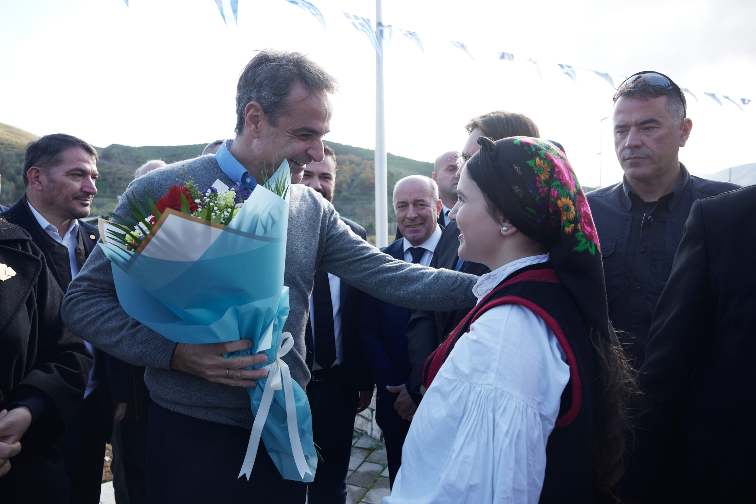 Μητσοτάκης από Δερβιτσάνη: Θα κάνω ό,τι περνάει από το χέρι μου για να βοηθήσω στην επίλυση των ζητημάτων που σας αφορούν