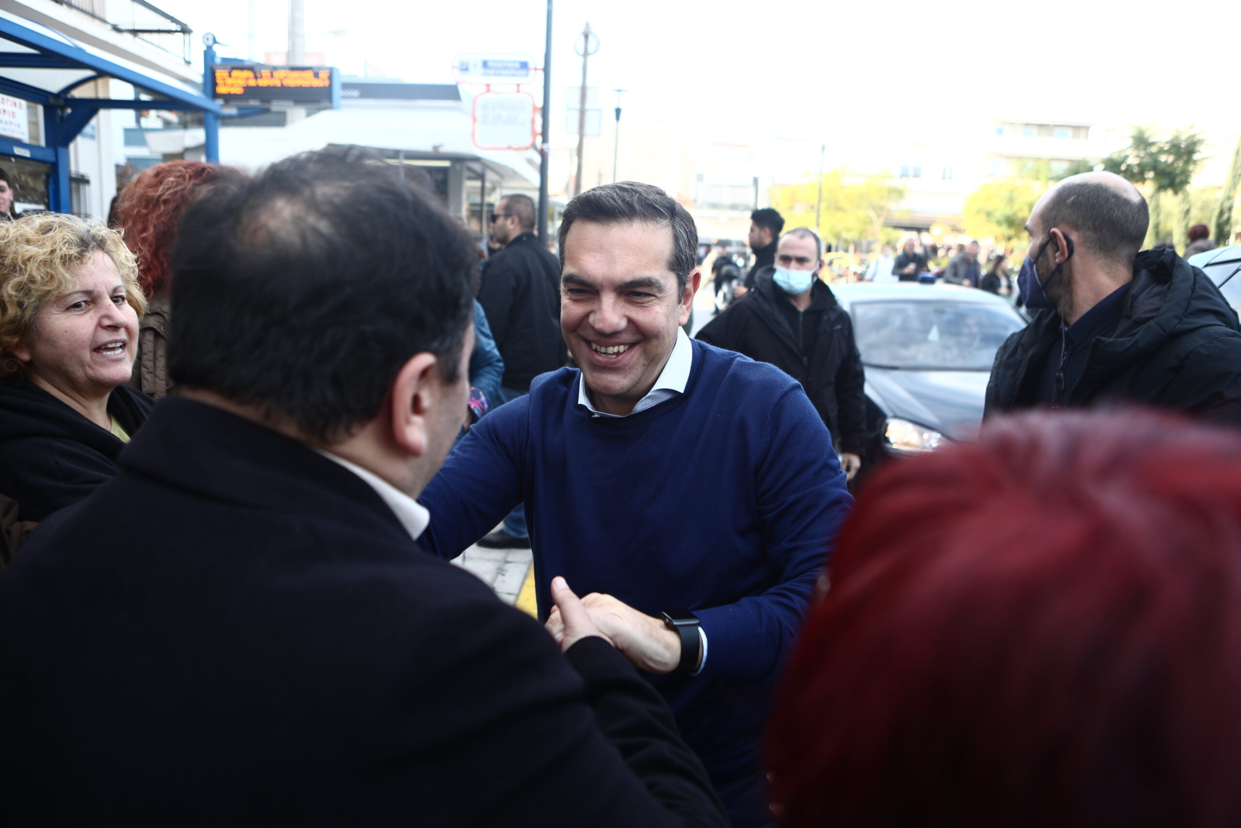 Τσίπρας: «Αν ήμουν πρωθυπουργός σε μια χώρα όπου το 85% θα χρειαζόταν food pass για να ζήσει, δεν θα είχα μούτρα να πανηγυρίζω»