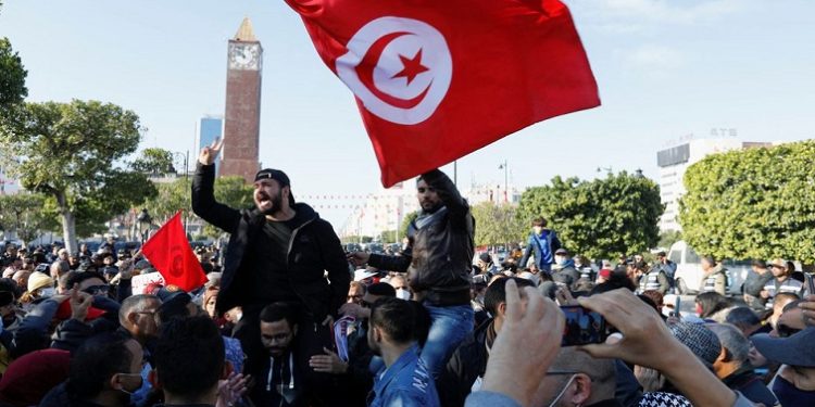 Τυνησία: Απορρίπτει τις εκλογές του Δεκεμβρίου το συνδικάτο UGTT – Επιτίθεται στην προεδρική