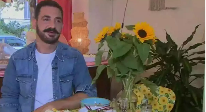 Μιχάλης Μόσχου: «Έβαλα το χέρι μου στο στήθος της για να καλύψω το γυμνό κορμί της»
