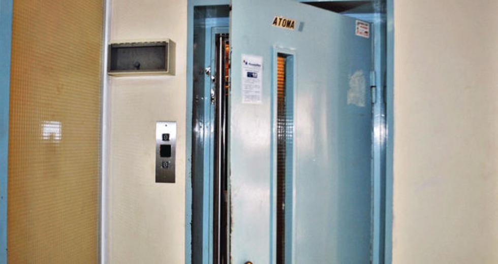 Αττική: Απατεώνες στην Κηφισιά προσποιήθηκαν τους συντηρητές ασανσέρ – Άρπαξαν 72.000 ευρώ