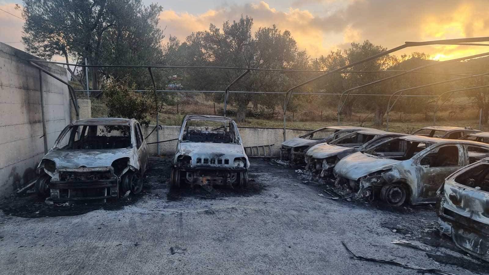 Λέσβος: Στη φυλακή οδηγείται ο 60χρονος για τους εμπρησμούς 18 οχημάτων και τριων επιχειρήσεων
