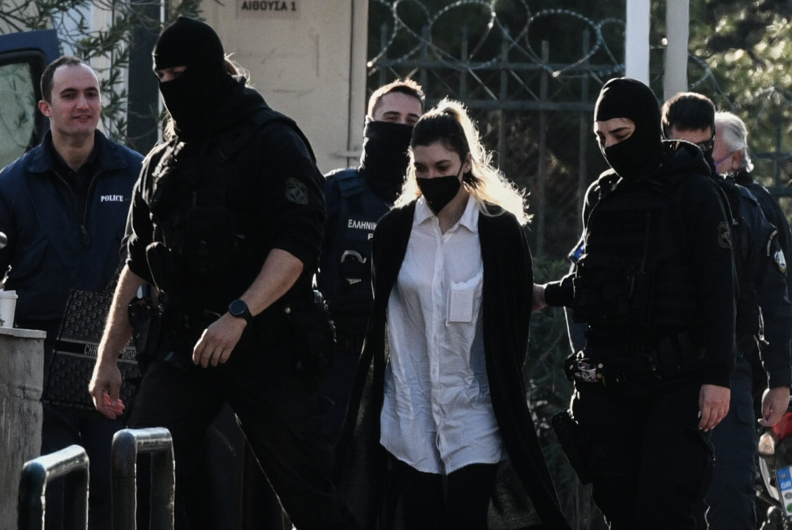 Ρούλα Πισπιρίγκου: Στην Ευελπίδων απολογείται για τους θανάτους της Μαλένας και της Ίριδας (pic)