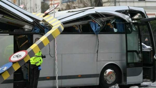 Τροχαίο στο Βουκουρέστι: Σοκαριστική η περιγραφή του οδηγού – «Άκουσα παντού φωνές και κλάματα»