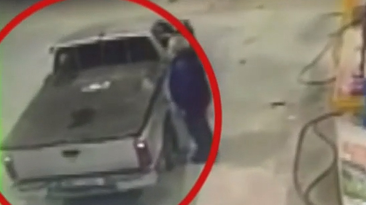 Θεσσαλονίκη: Βρέθηκε δεύτερη σφαίρα σφηνωμένη σε πόρτα ξενοδοχείου από το επεισόδιο με τον 16χρονο Ρομά