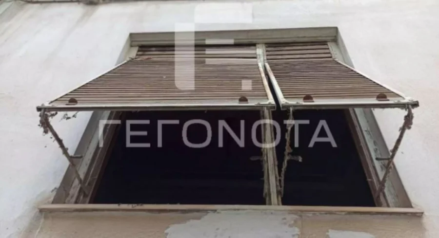 Βόλος: Ανήλικα παιδιά ζούσαν με τον πατέρα τους μέσα σε σκουπίδια και περιττώματα ζώων