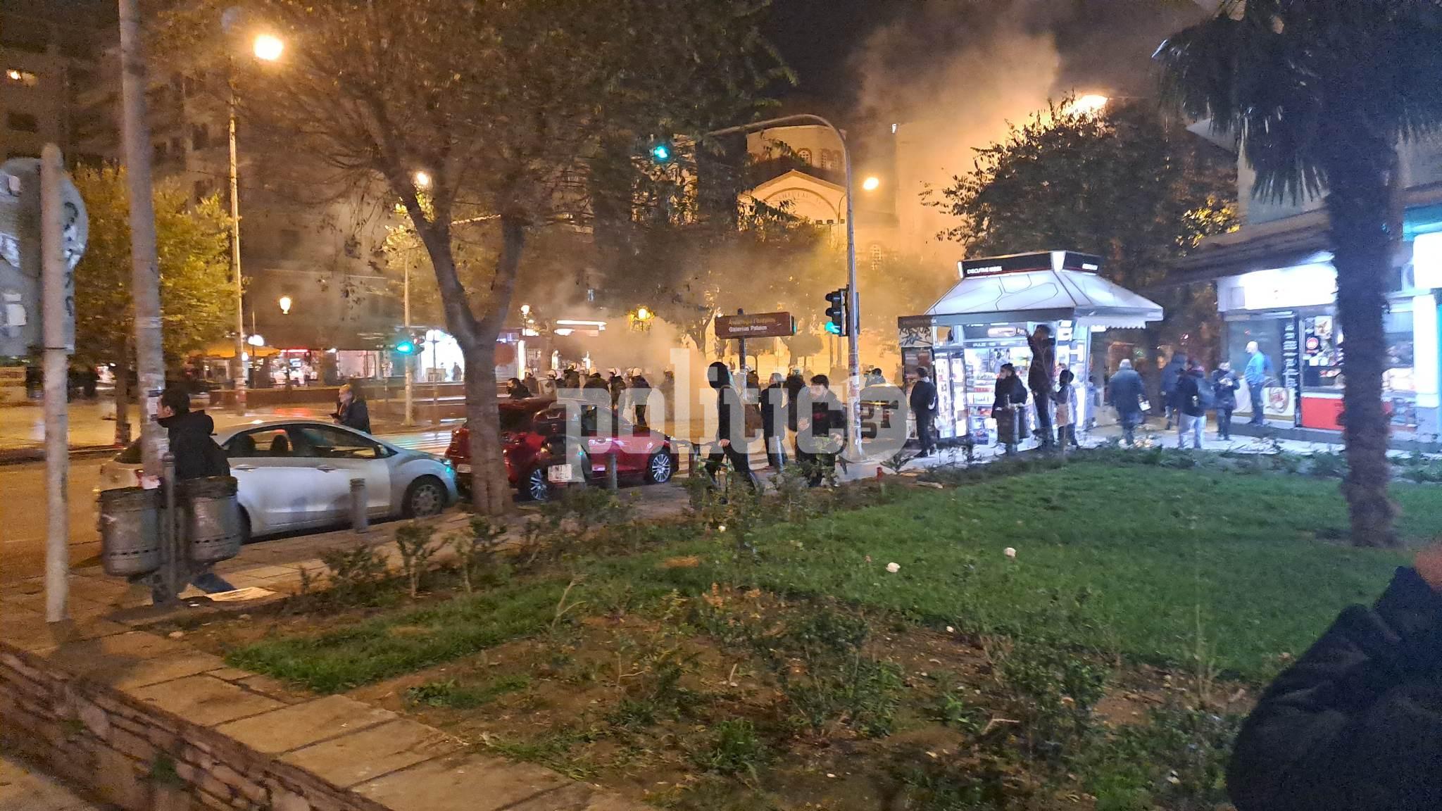 Θεσσαλονίκη: Τουλάχιστον έξι προσαγωγές μετά τα επεισόδια στην Καμάρα