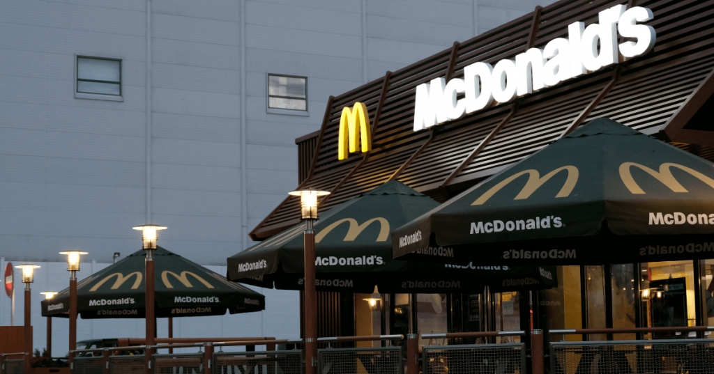 Καζακστάν: Αποχωρούν τα McDonald’s λόγω προβλημάτων εφοδιασμού