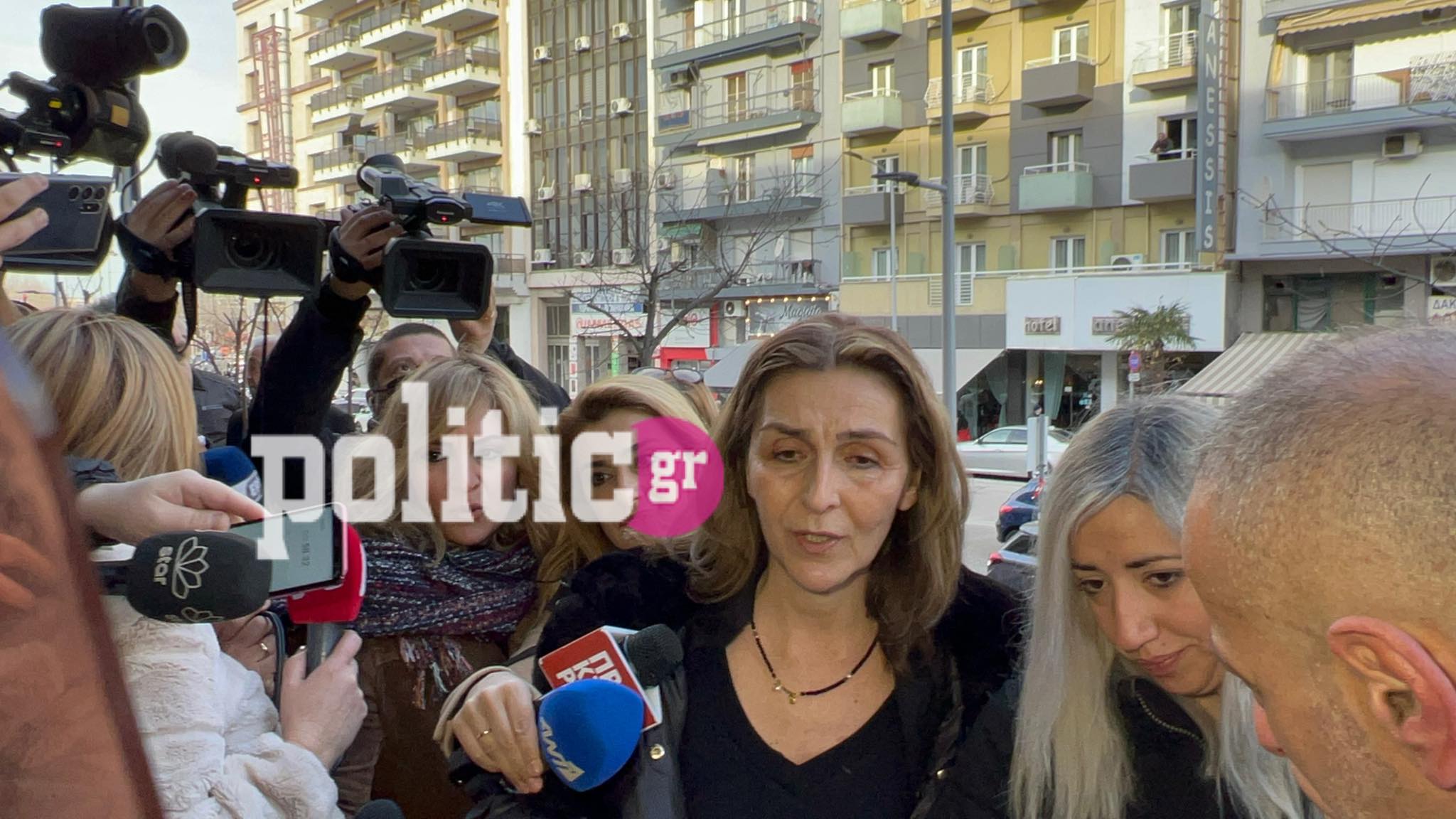 Μητέρα Άλκη προς τους «12»: «Κοιτάξτε με! Τι σας έφταιξε ο λεβέντης μου!»