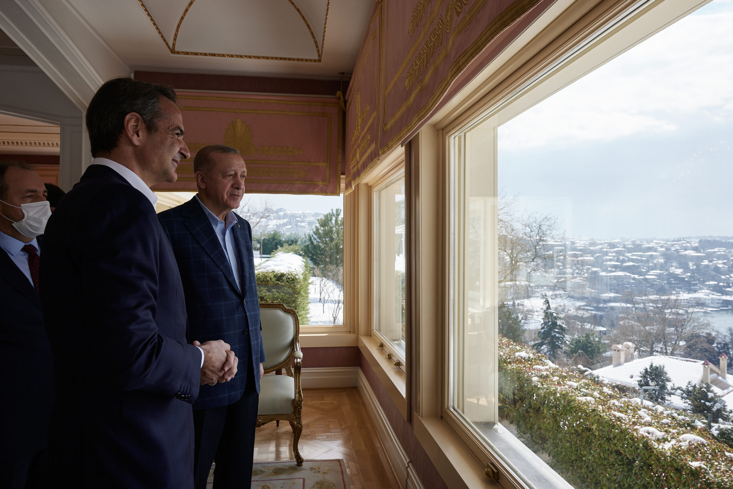 Ο Μητσοτάκης χαράζει το δρόμο προς την κάλπη έχοντας το βλέμμα στις τουρκικές εκλογές