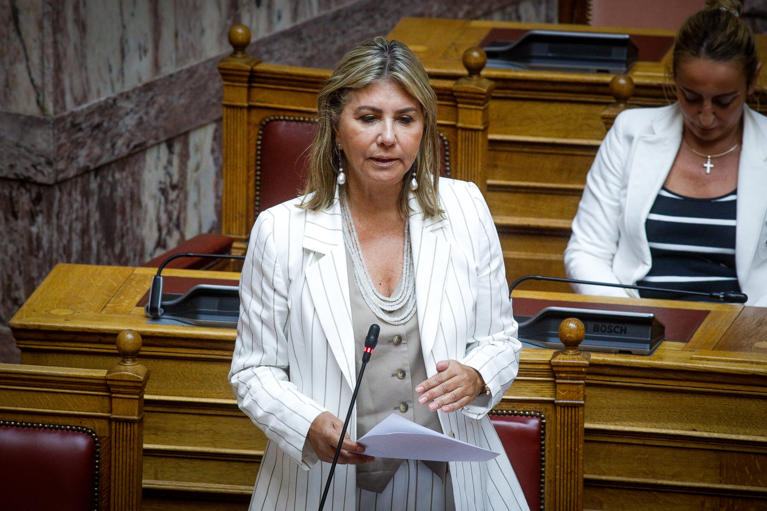 Η Ζ. Μακρή συμμετέχει σε ουσιαστικές και συμβολικές πρωτοβουλίες για το Ολοκαύτωμα