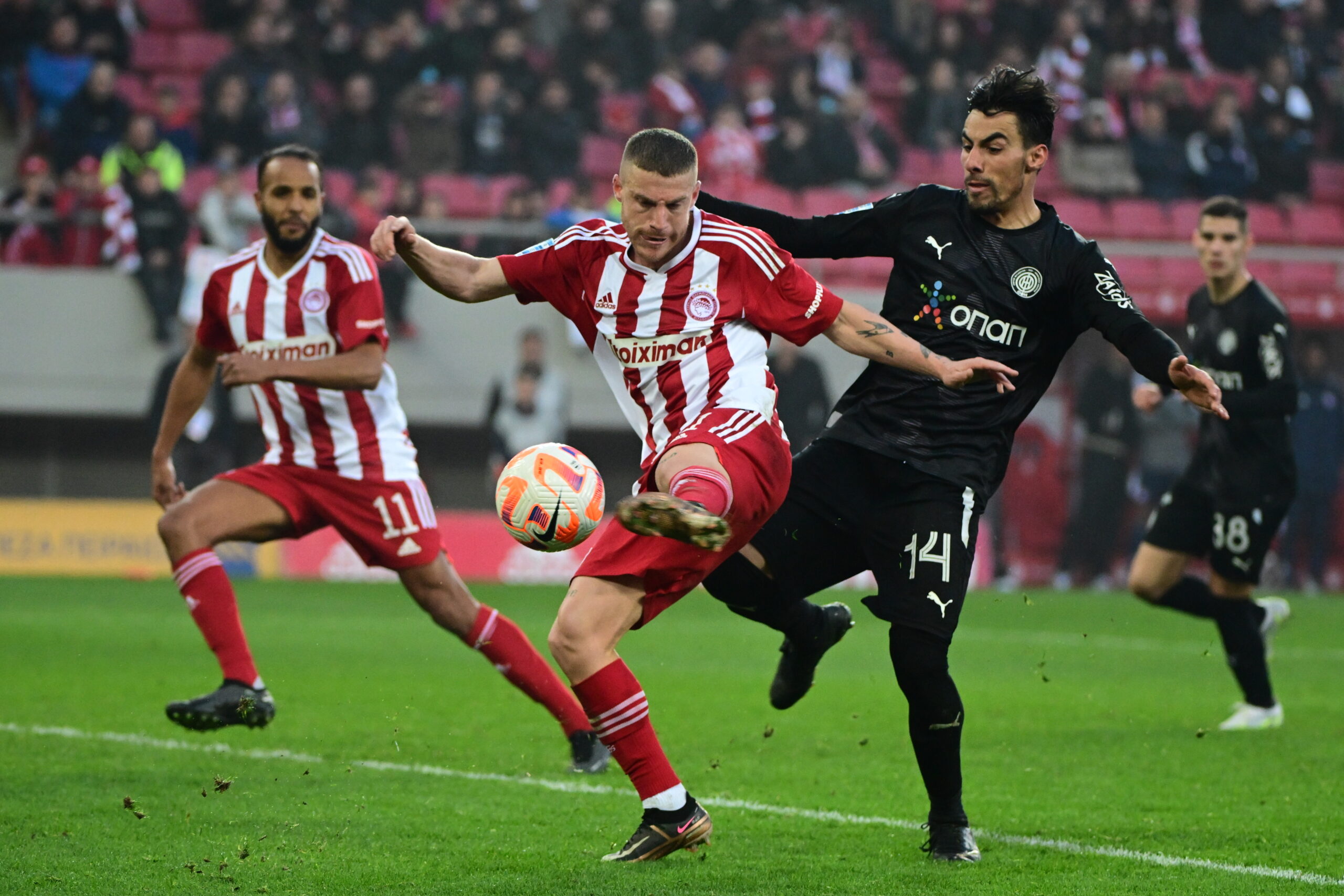 Ολυμπιακός – ΟΦΗ 2-1: Επέστρεψαν στις νίκες οι ερυθρόλευκοι