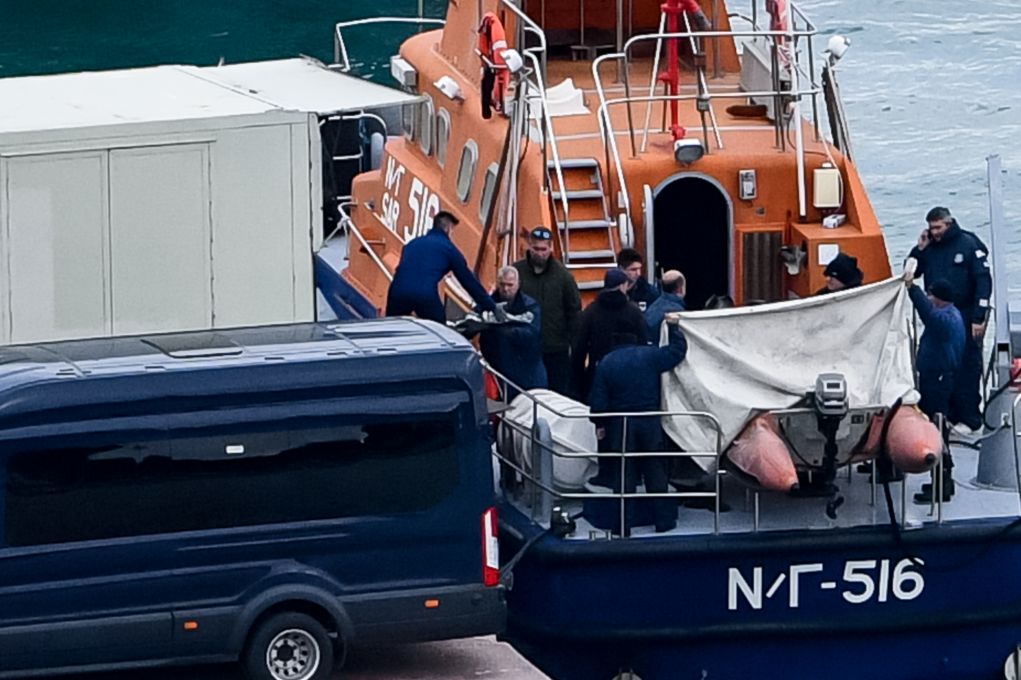 Σε εξέλιξη οι έρευνες για τον κυβερνήτη – Τα σενάρια που κατέληξαν στην τραγωδία