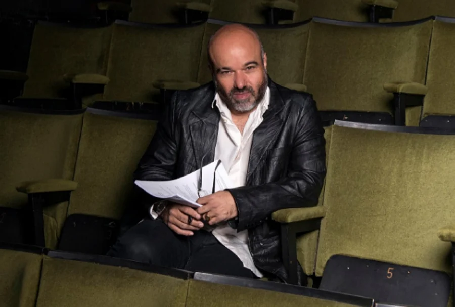 Ελεύθερος ο πρώην σκηνοθέτης του Σασμού Κ. Κωστόπουλος μετά την απολογία του για βιασμό