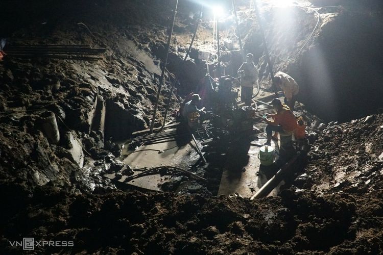Βιετνάμ: Επιχείρηση διάσωσης 10χρονου αγοριού που έπεσε σε βάθος 35 μέτρων