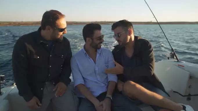 Το Fishy και ο Γιάννης Τσιμιτσέλης στην Κύπρο