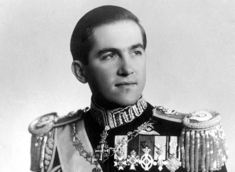 Τέως βασιλιάς Κωνσταντίνος: Τα προσωπικά σφάλματα που οδήγησαν στην Χούντα των Συνταγματαρχών