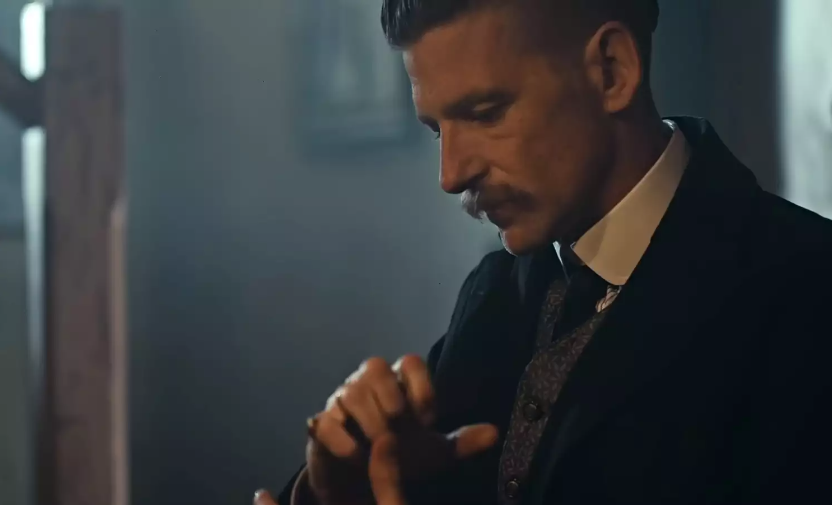 Βρετανία: Ο «Άρθουρ Σέλμπι» των Peaky Blinders κατηγορείται για ανάρμοστη συμπεριφορά