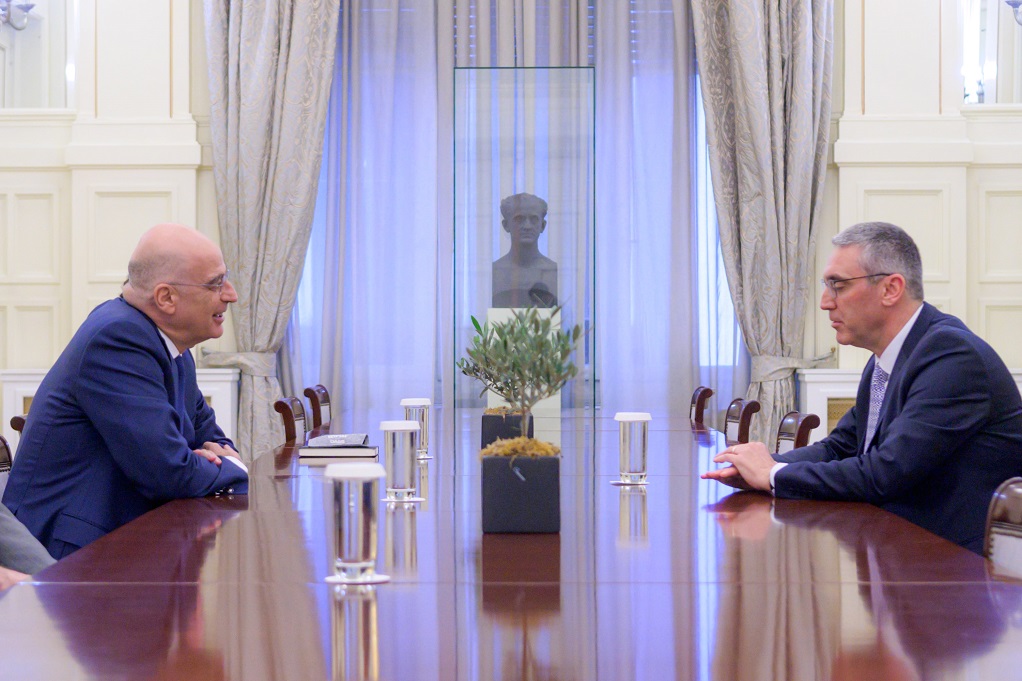 Συνάντηση Δένδια με τον πρέσβη της Τουρκίας