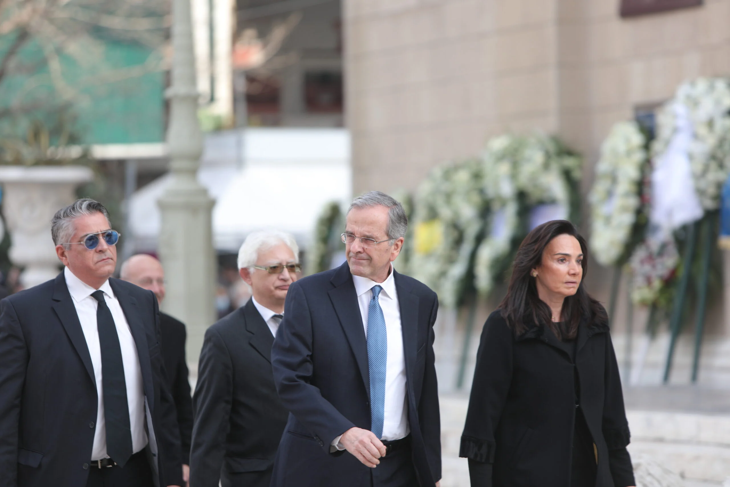 Κηδεία τέως βασιλιά Κωνσταντίνου: Ο Αντώνης Σαμαράς στη Μητρόπολη (vid)