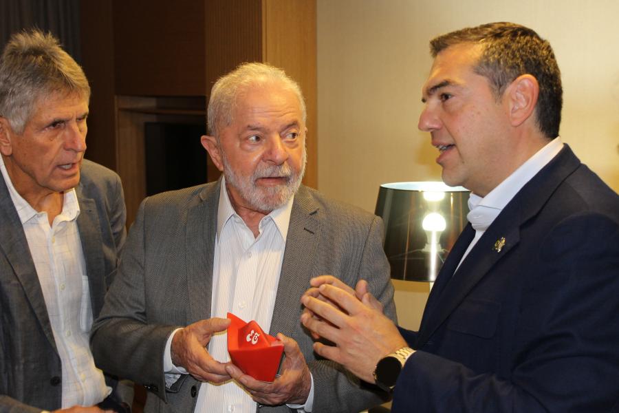 Αλέξης Τσίπρας: Το δώρο στον νέο πρόεδρο της Βραζιλίας, Λουίς Ινάσιο Λούλα