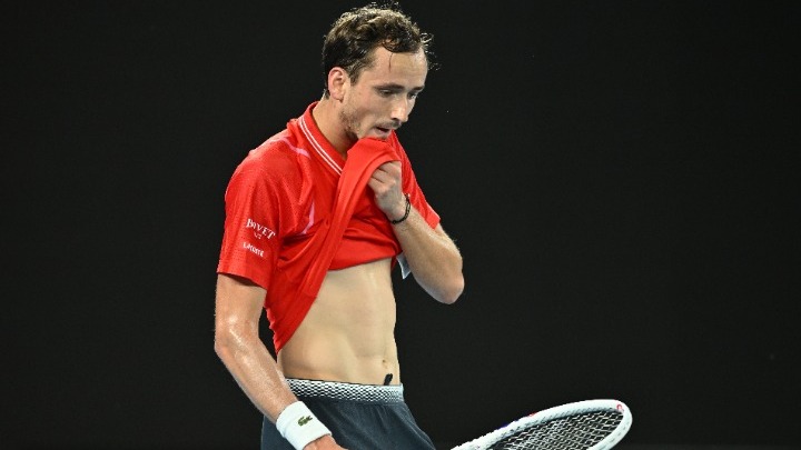 Australian Open: Εκτός και ο Μεντβέντεφ