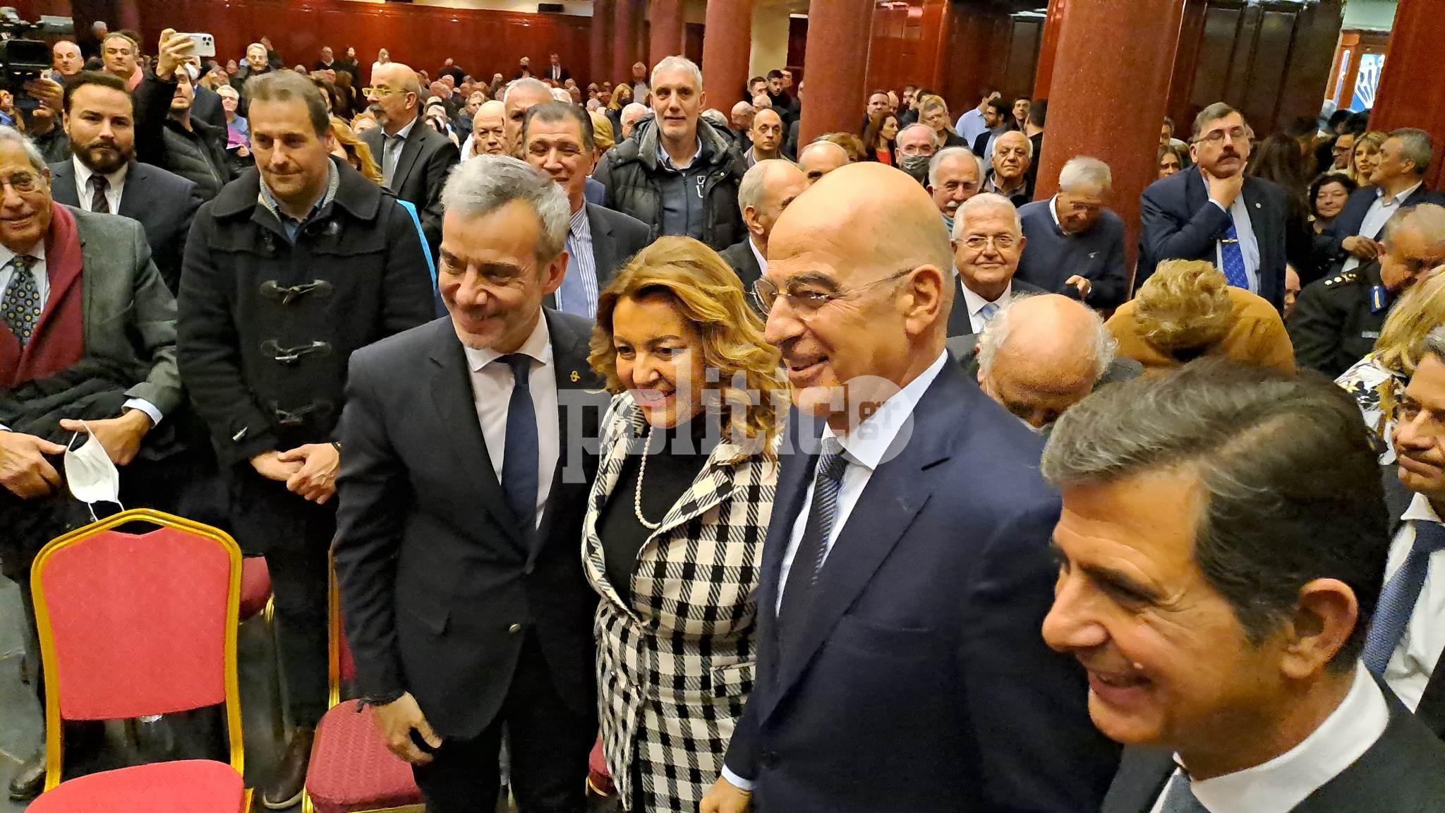 Θεσσαλονίκη: Πλήθος κόσμου στη Λέσχη Αξιωματικών για την εκδήλωση του Γκιουλέκα – Δένδιας: “Ο τουρκικός λαός θέλει ειρήνη και σταθερότητα” (ΦΩΤΟ-ΒΙΝΤΕΟ)