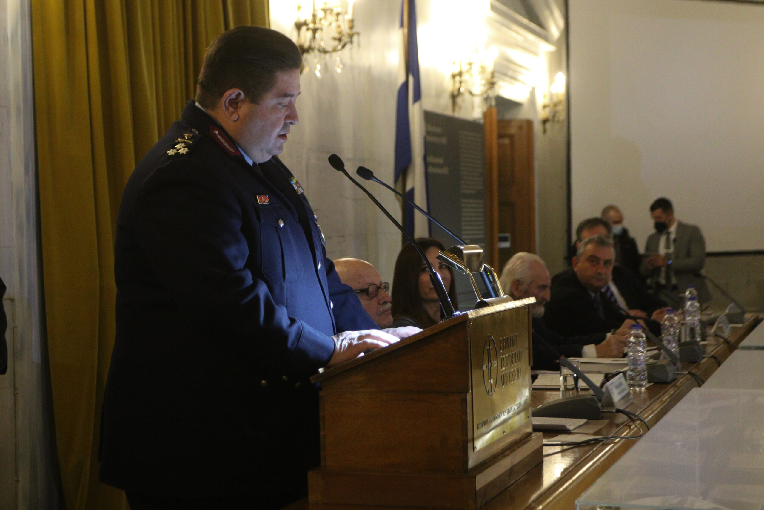Μήνυση κατά απόστρατου αξιωματικού της ΕΛΑΣ κατέθεσε ο γγ Δημόσιας Τάξης