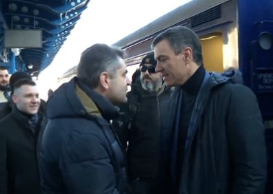 Ουκρανία: Το Κίεβο επισκέφθηκε ο Ισπανός πρωθυπουργός Σάντσεθ